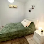 Carisa Hostel