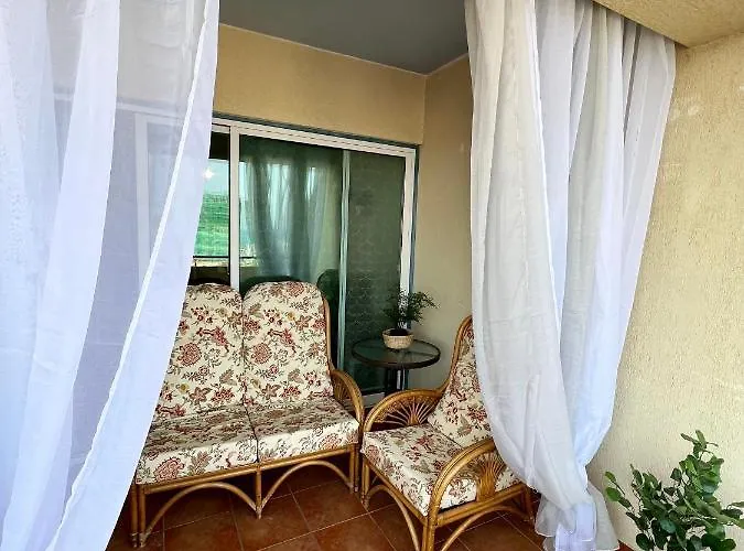 Carisa Auberge de jeunesse Larnaca